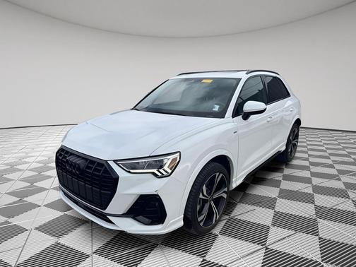 2023 Audi Q3 45 S line Premium Plus