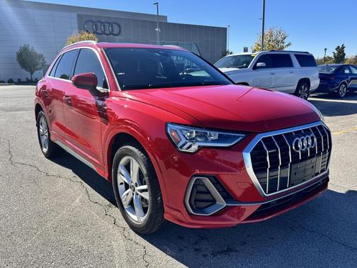 2023 Audi Q3 45 S line Premium Plus