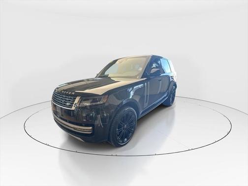 2024 Land Rover Range Rover P530 SE