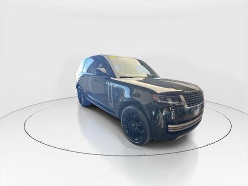 2024 Land Rover Range Rover P530 SE