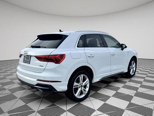 2022 Audi Q3 45 S line Premium Plus