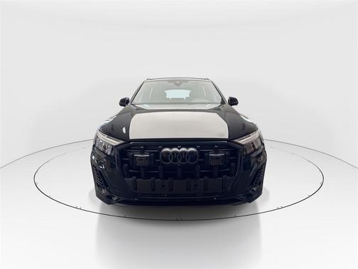 2026 Audi Q7 45 Premium