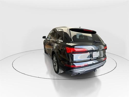 2026 Audi Q7 45 Premium