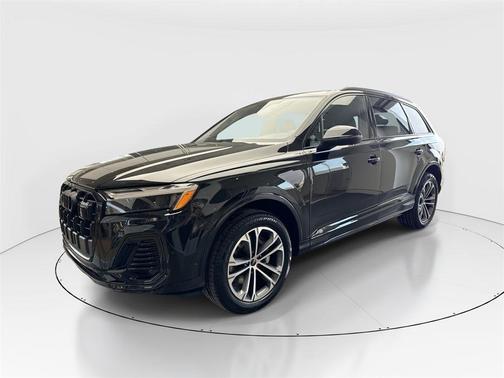2026 Audi Q7 45 Premium