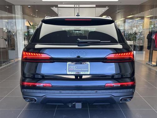 2025 Audi Q7 45 Premium Plus