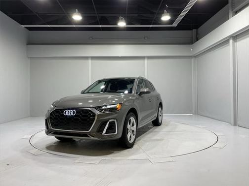 2023 Audi Q5 45 S line Premium Plus
