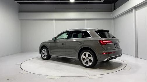 2023 Audi Q5 45 S line Premium Plus