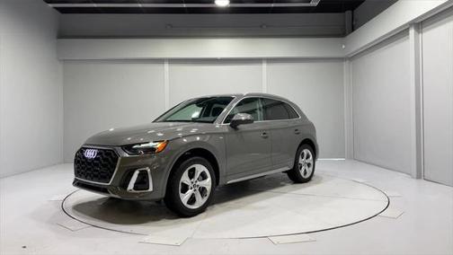 2023 Audi Q5 45 S line Premium Plus