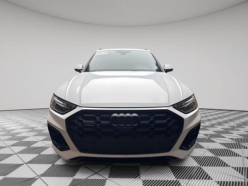 2025 Audi Q5 45 S line Premium Plus