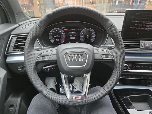 2025 Audi Q5 45 S line Premium Plus