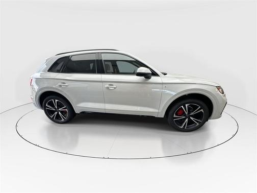2025 Audi Q5 45 S line Premium Plus