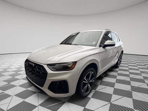 2025 Audi Q5 45 S line Premium Plus