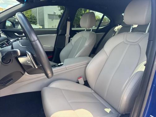 2022 Genesis G70 2.0T AWD