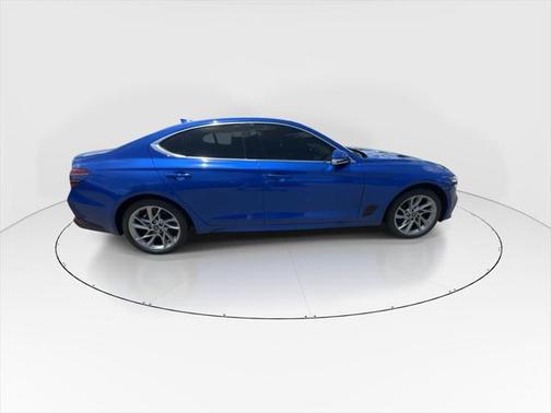 2022 Genesis G70 2.0T AWD