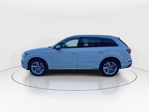 2023 Audi Q7 55 Premium Plus