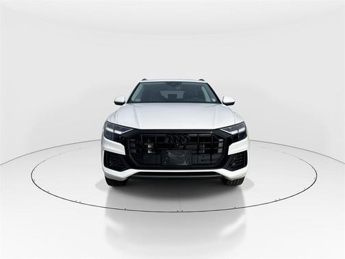 2022 Audi Q8 55 Premium