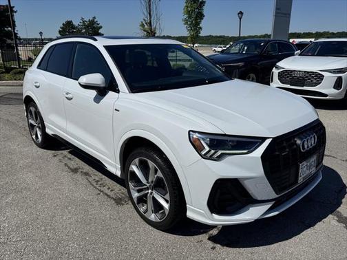 2022 Audi Q3 45 S line Premium Plus