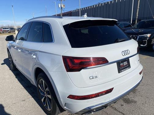 2023 Audi Q5 45 S line Premium Plus