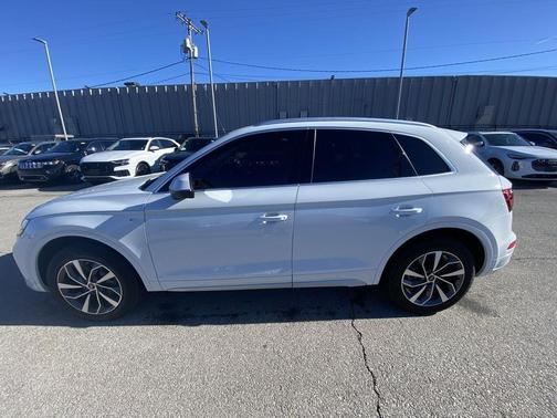 2023 Audi Q5 45 S line Premium Plus