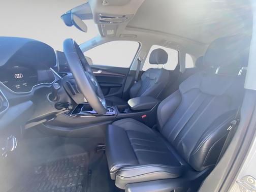 2023 Audi Q5 45 S line Premium Plus