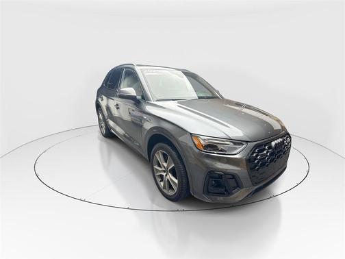 2025 Audi Q5 45 S line Premium