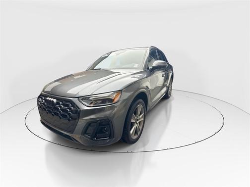 2025 Audi Q5 45 S line Premium