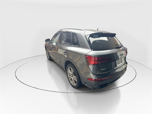 2025 Audi Q5 45 S line Premium