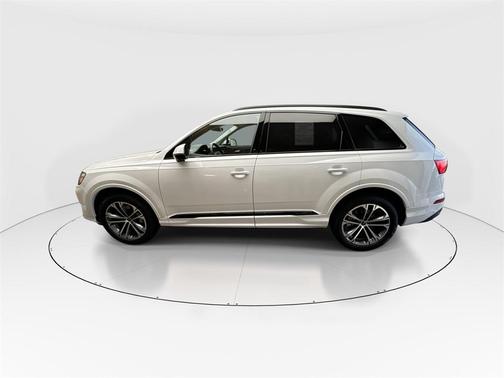 2025 Audi Q7 45 Premium Plus