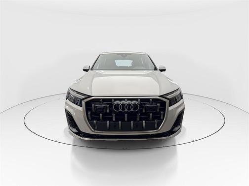 2026 Audi Q7 55 Premium Plus