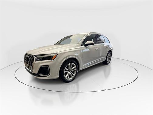 2026 Audi Q7 55 Premium Plus