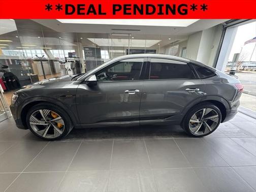 2022 Audi e-tron Sportback S line Prestige