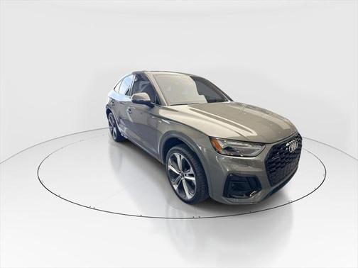 2023 Audi Q5 45 S line Premium Plus