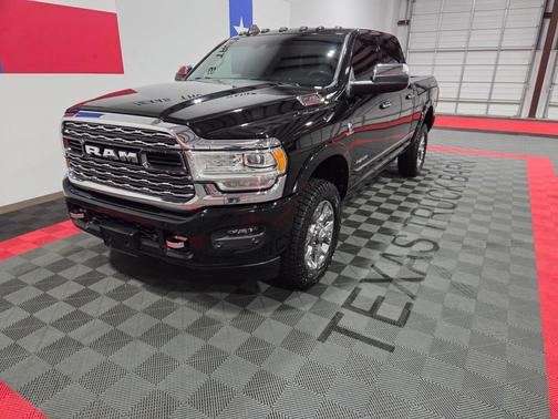 2020 RAM 2500 Limited Crew Cab 4X4 6'4' Box
