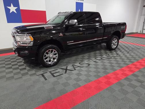 2020 RAM 2500 Limited Crew Cab 4X4 6'4' Box