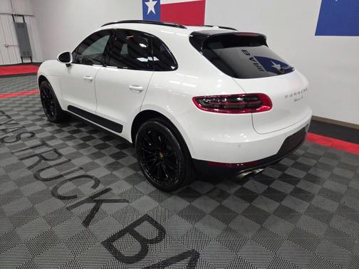 2016 Porsche Macan S