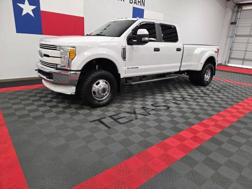 Oxford White 2017 Ford F-350 XL