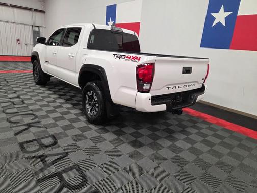 Super White 2019 Toyota Tacoma TRD Off Road