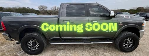 2022 RAM 2500 Laramie Crew Cab 4x4 6'4' Box