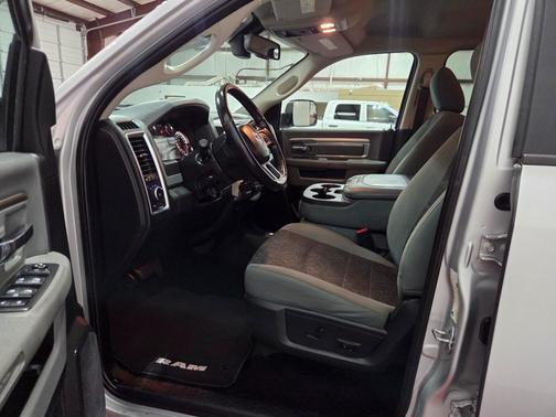 2018 RAM 2500 Big Horn Crew Cab 4x4 6'4' Box