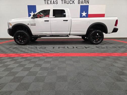Bright White Clearcoat 2017 RAM 2500 Tradesman Crew Cab 4x4 8' Box