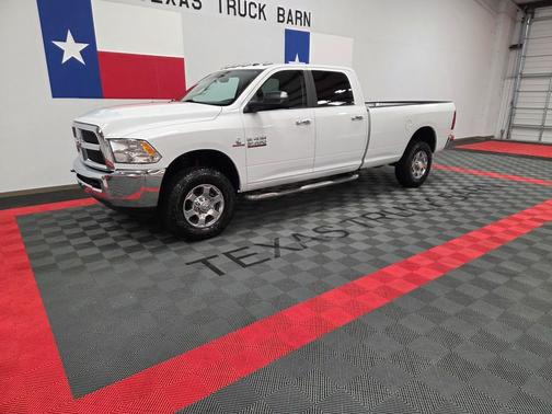 2018 RAM 3500 SLT Crew Cab 4x4 8' Box