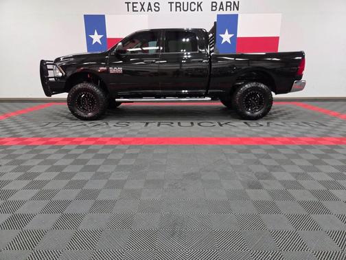 Brilliant Black Crystal Pearlcoat 2017 RAM 2500 Tradesman Crew Cab 4x4 6'4' Box