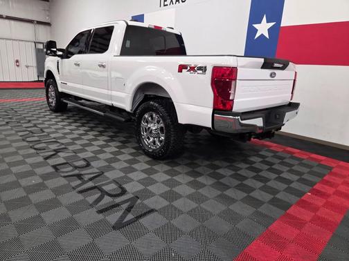 Oxford White 2020 Ford F-250 Lariat