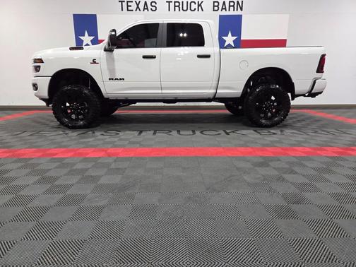 2025 RAM 2500 Lone Star Crew Cab 4x4 6'4' Box