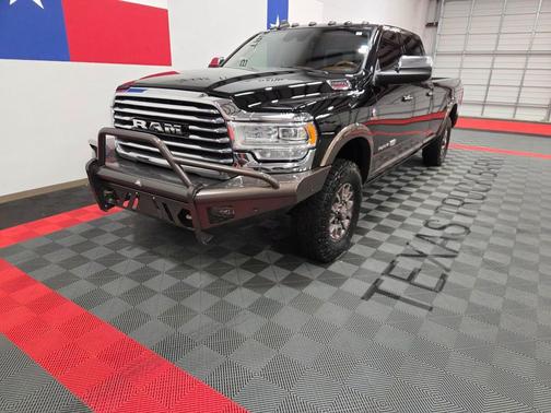 Diamond Black Crystal Pearlcoat 2022 RAM 3500 Longhorn