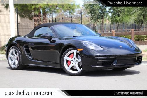 Photo 1 of 27 of 2018 Porsche 718 Boxster S