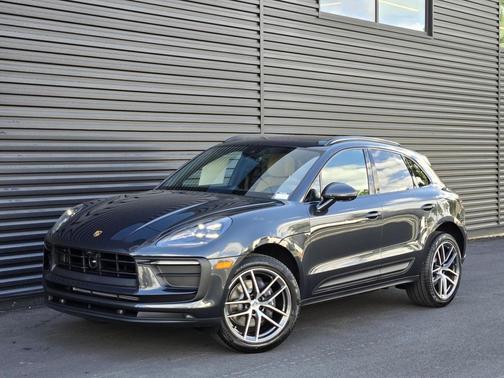 2026 Porsche Macan 