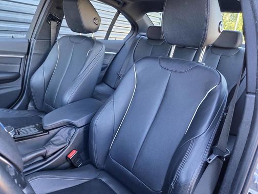 2018 BMW 330 xDrive