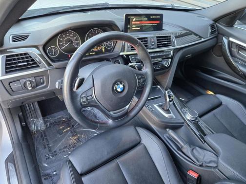 2018 BMW 330 xDrive