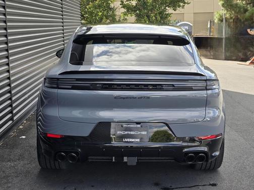 2026 Porsche Cayenne GTS
